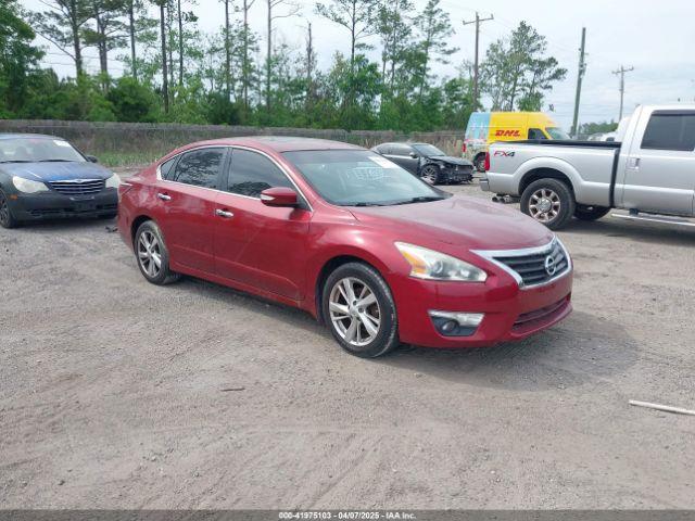  Salvage Nissan Altima