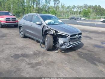  Salvage Mercedes-Benz GLA