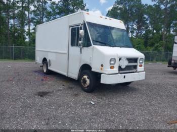  Salvage Freightliner Chassis