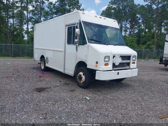  Salvage Freightliner Chassis