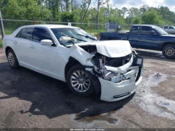 Salvage Chrysler 300