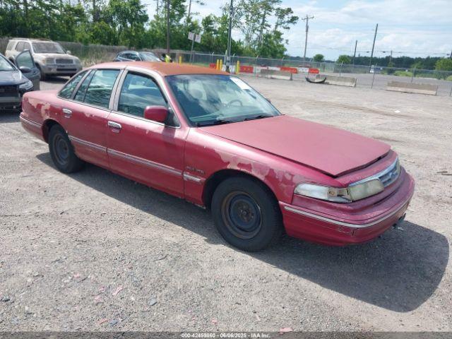  Salvage Ford Crown Victoria