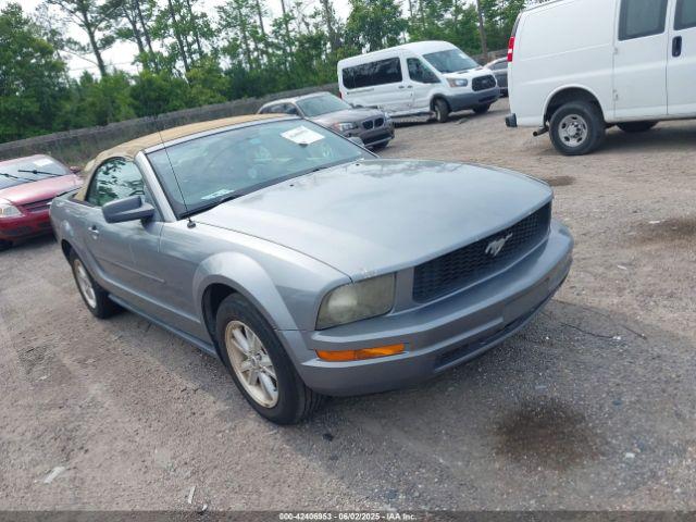  Salvage Ford Mustang