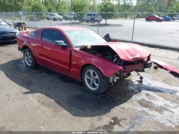  Salvage Ford Mustang