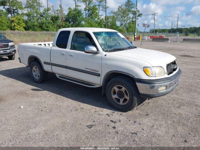  Salvage Toyota Tundra