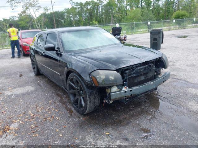  Salvage Dodge Magnum