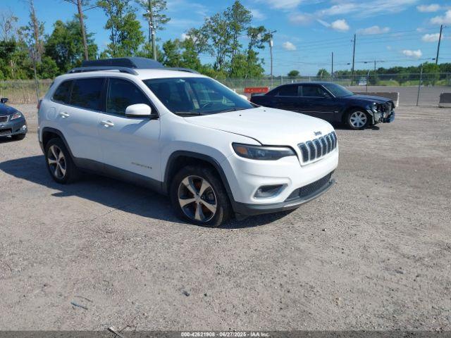  Salvage Jeep Cherokee