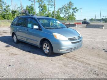  Salvage Toyota Sienna