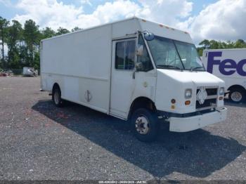  Salvage Freightliner Chassis