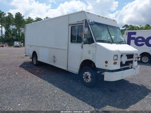  Salvage Freightliner Chassis