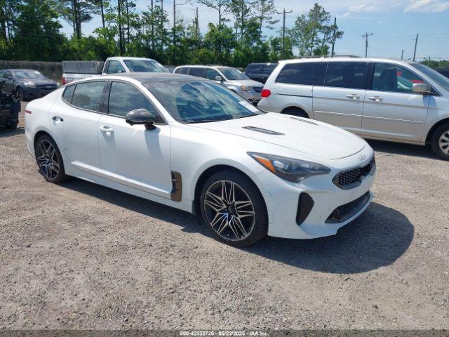  Salvage Kia Stinger