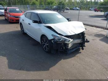  Salvage Nissan Maxima