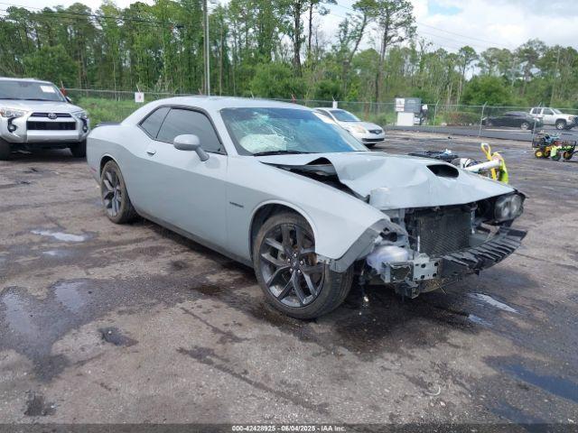  Salvage Dodge Challenger