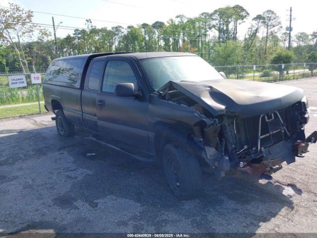  Salvage Chevrolet Silverado 2500