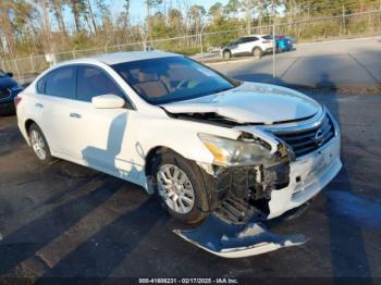  Salvage Nissan Altima