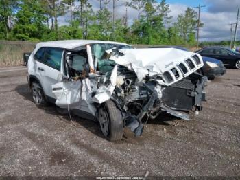  Salvage Jeep Cherokee