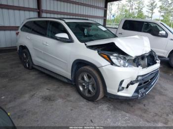  Salvage Toyota Highlander