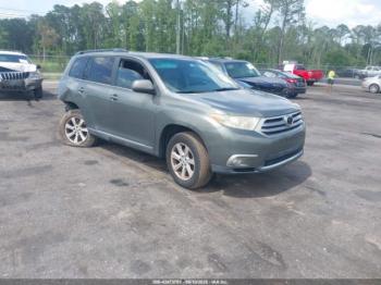  Salvage Toyota Highlander