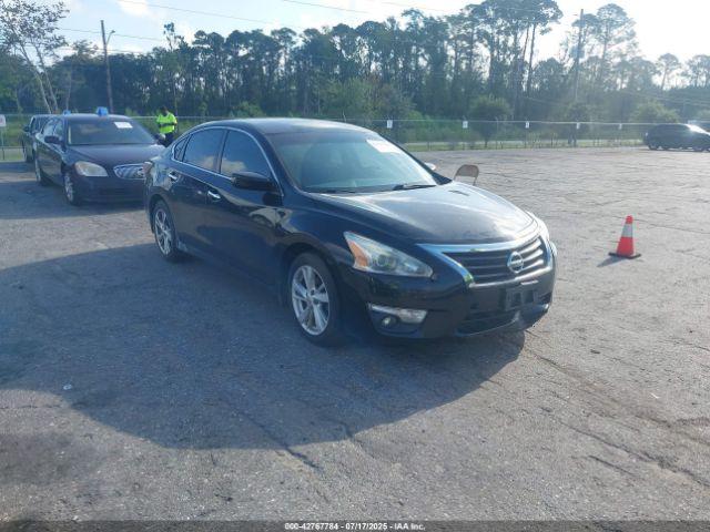  Salvage Nissan Altima