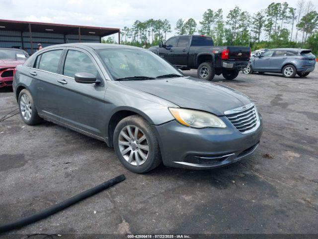  Salvage Chrysler 200
