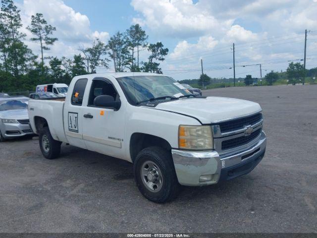  Salvage Chevrolet Silverado 2500