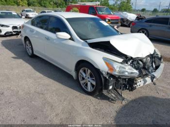  Salvage Nissan Altima