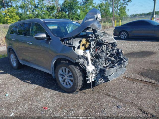  Salvage Kia Sorento