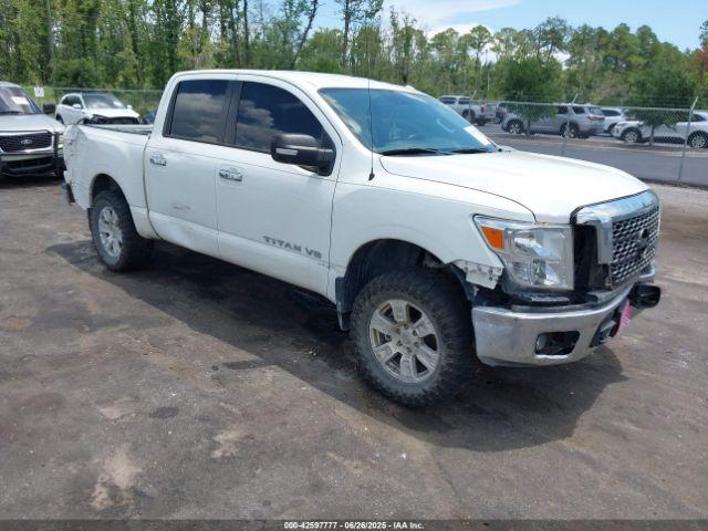  Salvage Nissan Titan
