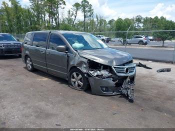 Salvage Volkswagen Routan