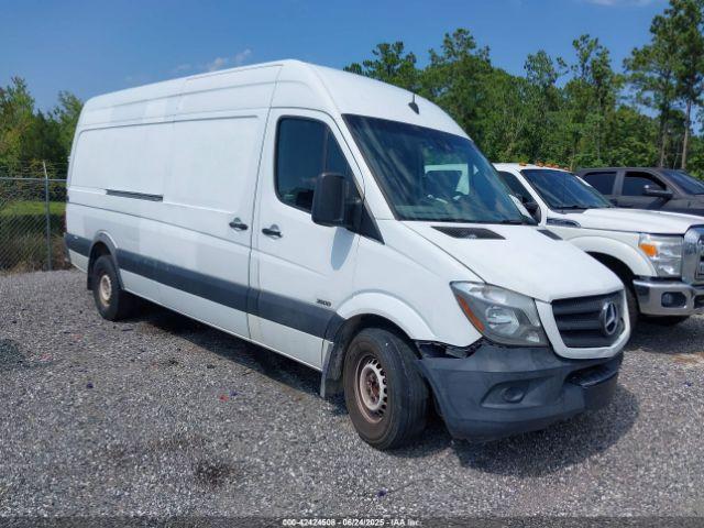  Salvage Mercedes-Benz Sprinter 2500