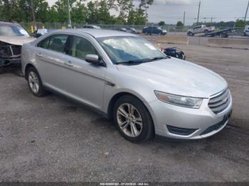  Salvage Ford Taurus