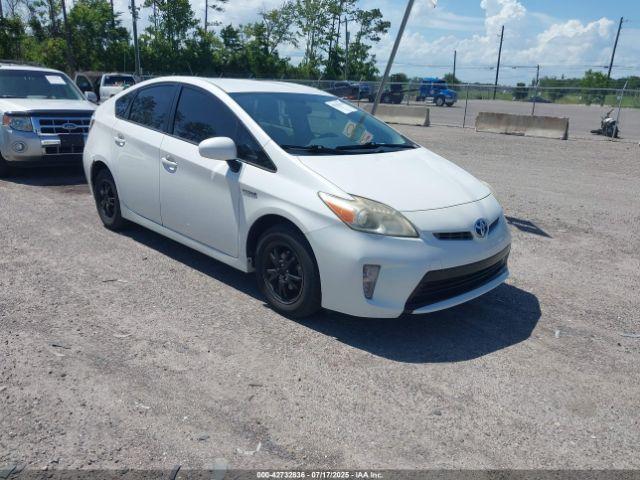  Salvage Toyota Prius