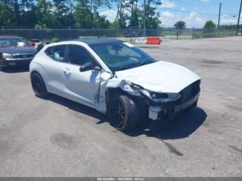  Salvage Hyundai VELOSTER