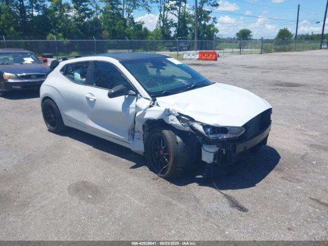  Salvage Hyundai VELOSTER