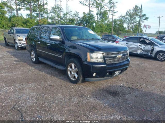  Salvage Chevrolet Suburban 1500