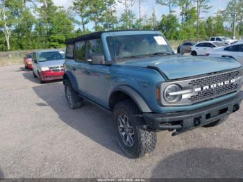  Salvage Ford Bronco