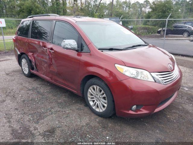  Salvage Toyota Sienna