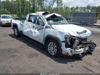  Salvage General Motors Sierra 2500HD