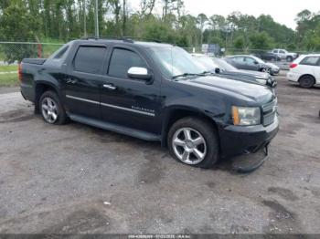  Salvage Chevrolet Avalanche 1500
