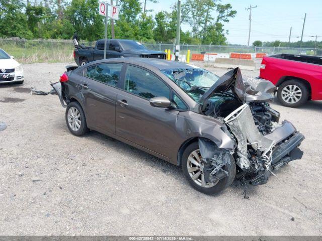  Salvage Kia Forte