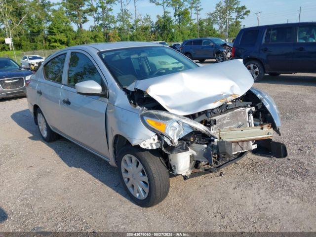  Salvage Nissan Versa