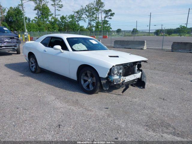  Salvage Dodge Challenger