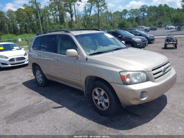  Salvage Toyota Highlander