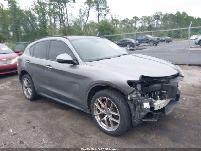  Salvage Alfa Romeo Stelvio