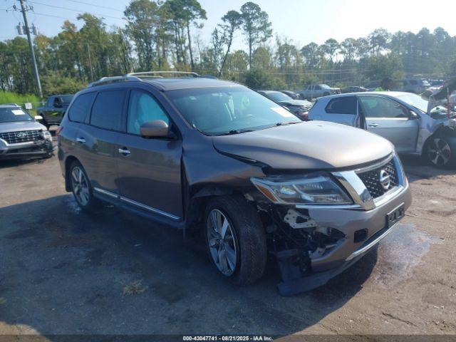 Salvage Nissan Pathfinder