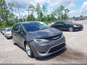  Salvage Chrysler Pacifica