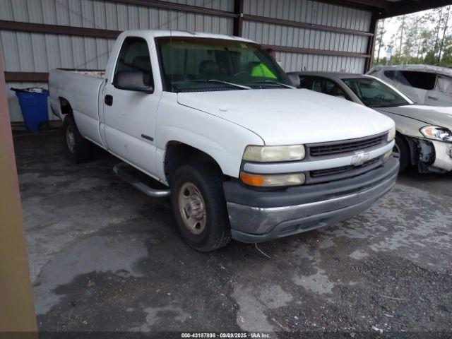  Salvage Chevrolet Silverado 2500