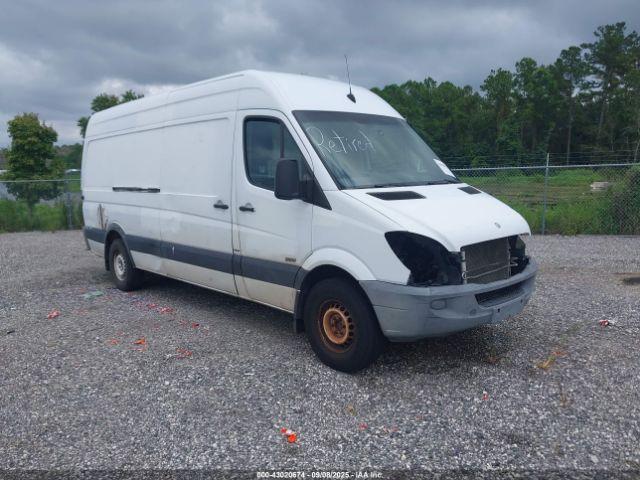  Salvage Mercedes-Benz Sprinter 2500