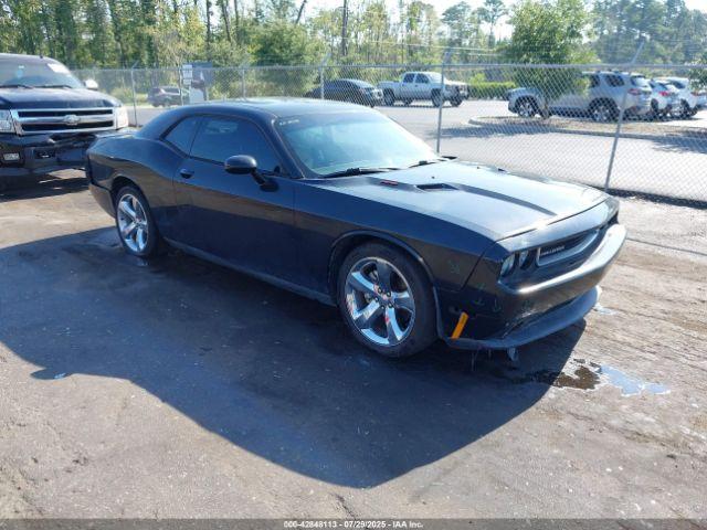  Salvage Dodge Challenger