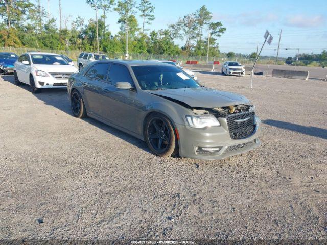  Salvage Chrysler 300